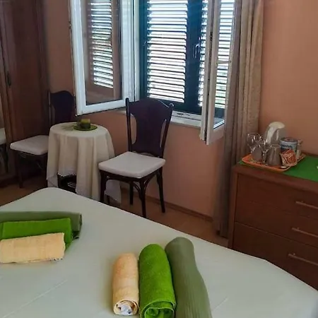 Πανσιόν Matea Ντουμπρόβνικ